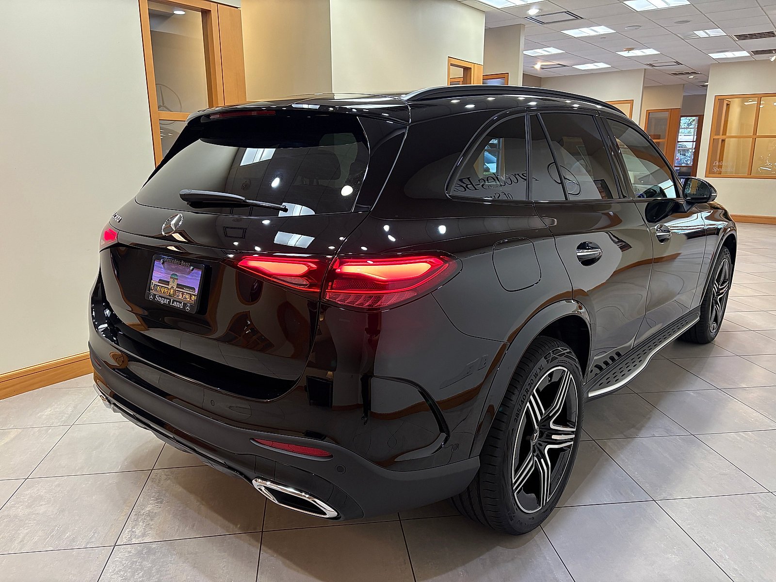 New 2026 Black Mercedes-Benz SUV image 28