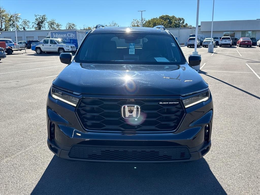 Used 2025 Crystal Black Pearl Honda Black Edition image 11