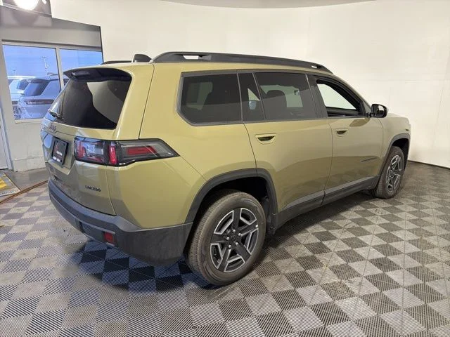 New 2026  Jeep Laredo image 6