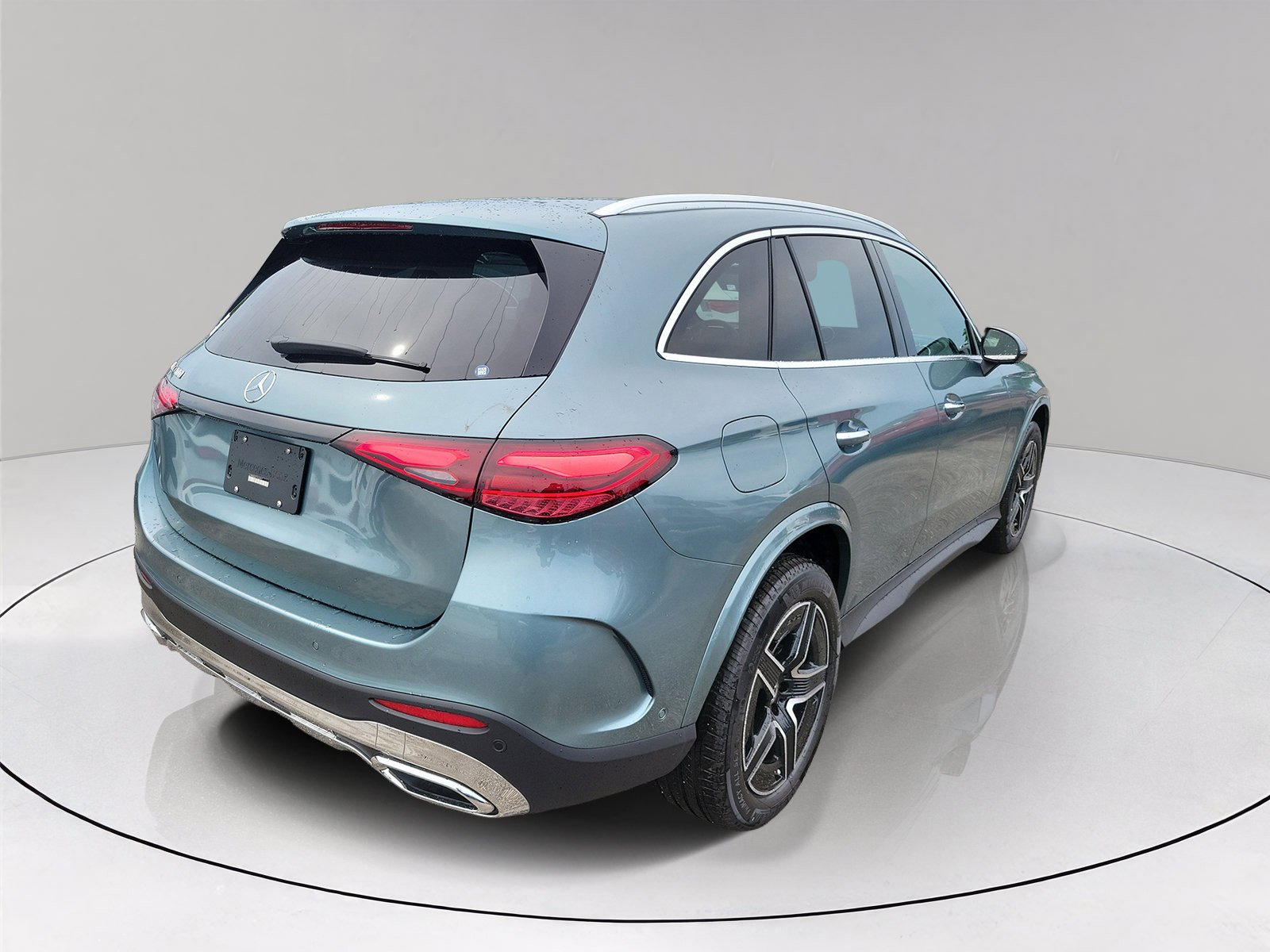 New 2026 Verde Silver Metallic Mercedes-Benz GLC 300 image 6