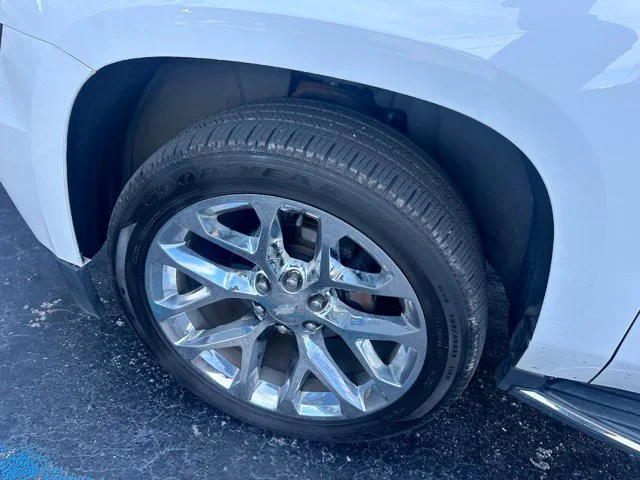 Used 2018 SUMMIT WHITE Chevrolet Premier image 6
