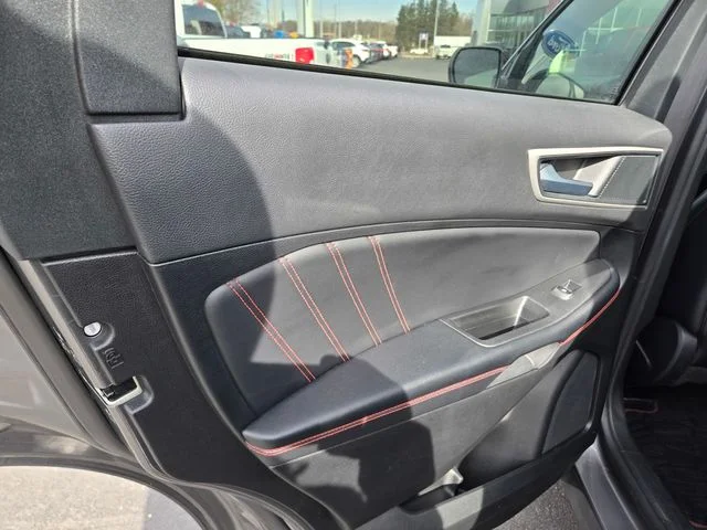 Used 2024 Carbonized Gray Metallic Ford ST Line image 39