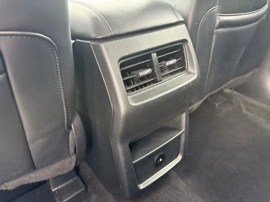 Used 2024 Agate Black Metallic Ford SEL image 26