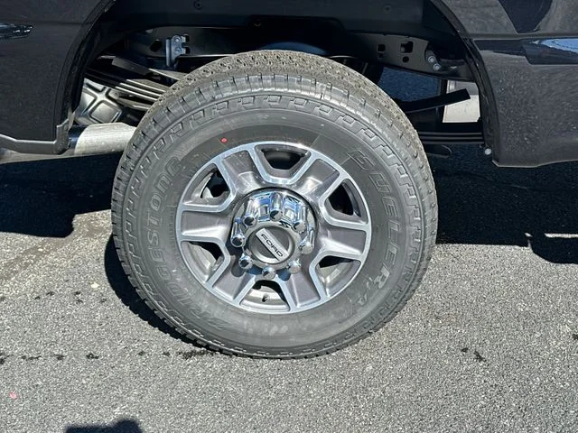 New 2026 Agate Black Metallic Ford F-350® Lariat® image 17