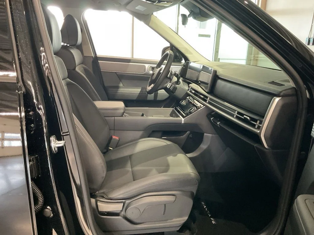 New 2026 Black Hyundai SEL image 26