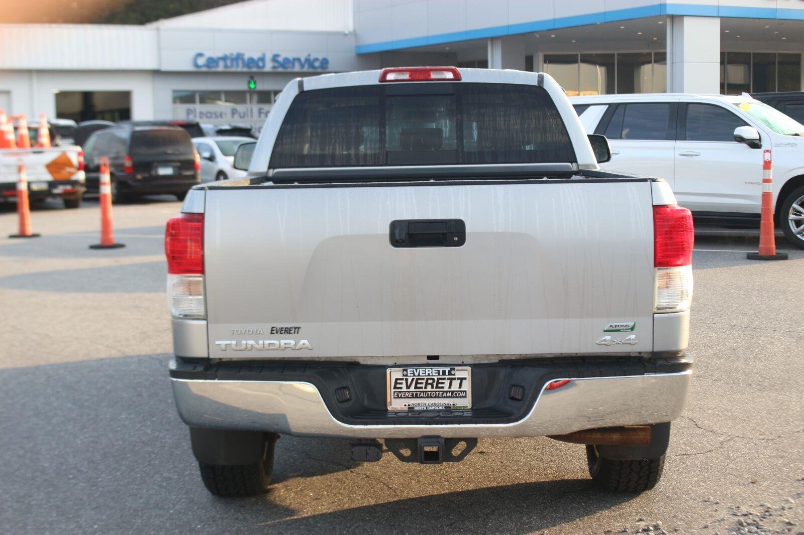 Used 2013 Silver Toyota Double Cab 5.7L FFV V8 6-Spd AT (Natl) image 6