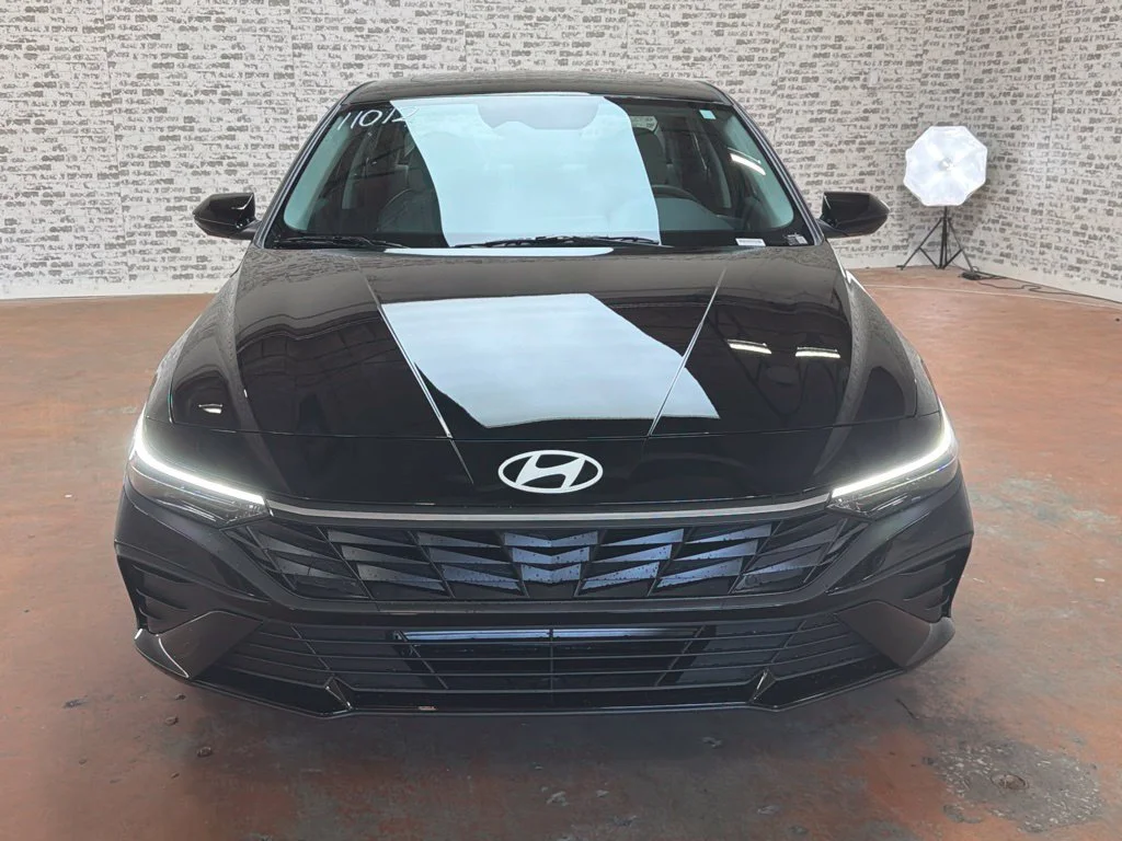 New 2026 Abyss Black Hyundai SEL Sport Plus image 2