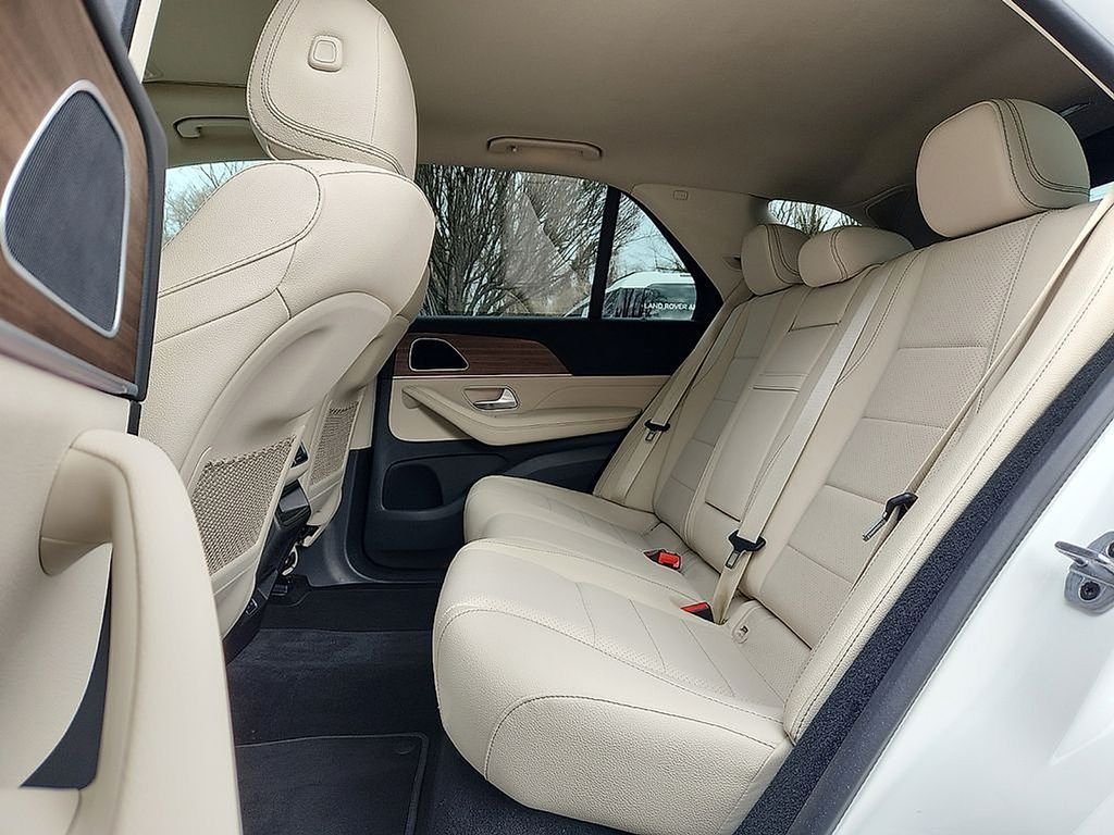 Certified Used 2025 Polar White Mercedes-Benz GLE 450e image 10