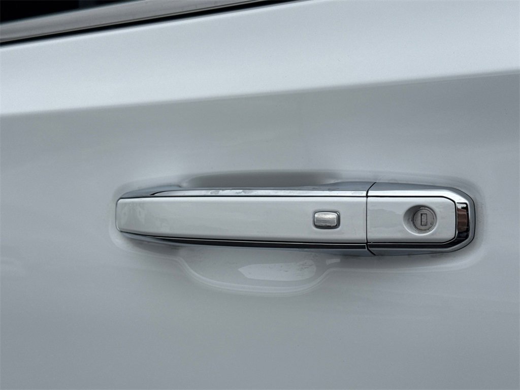 2026 GMC YUKON XL - Image 12