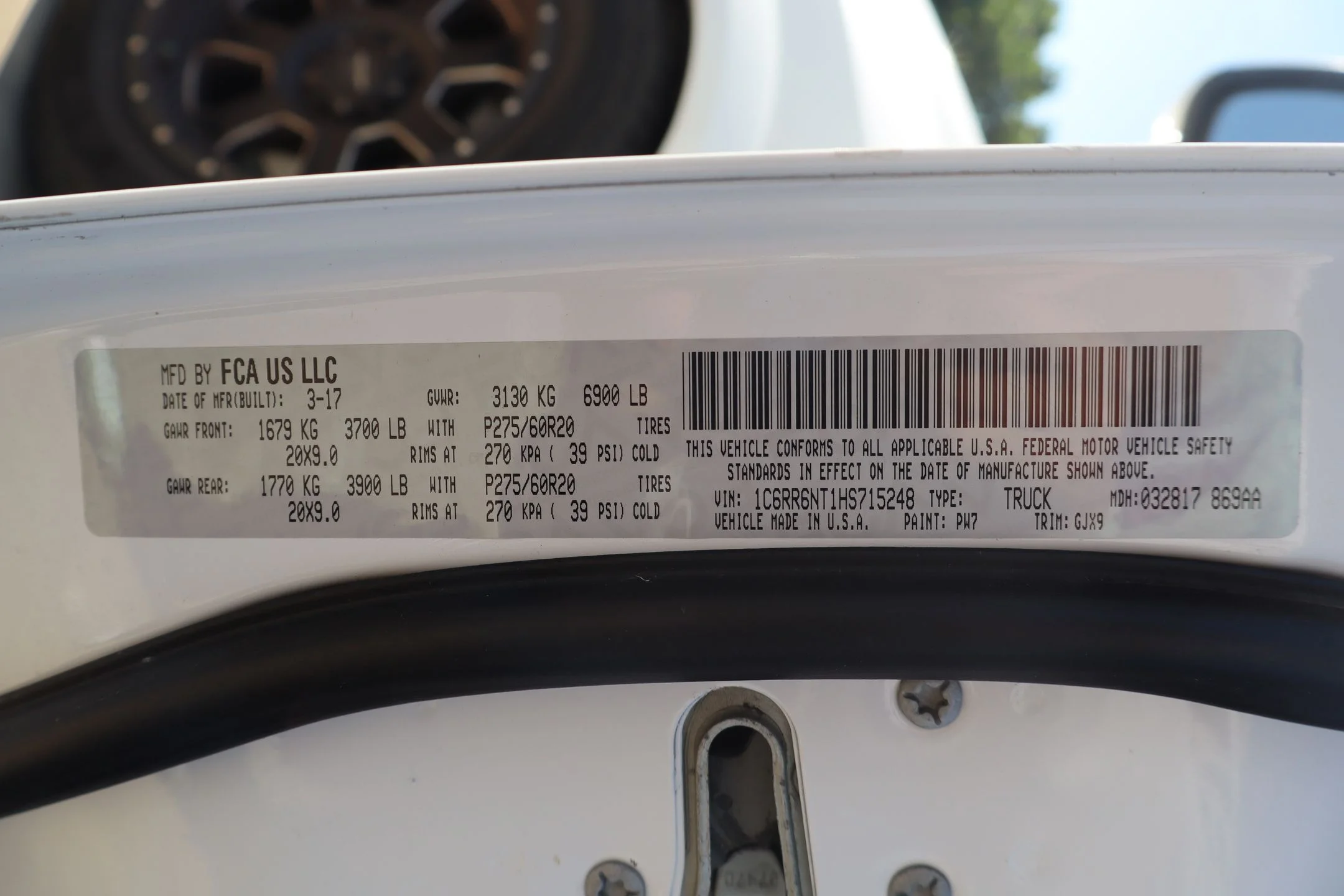 Used 2017 White Ram Laramie image 32