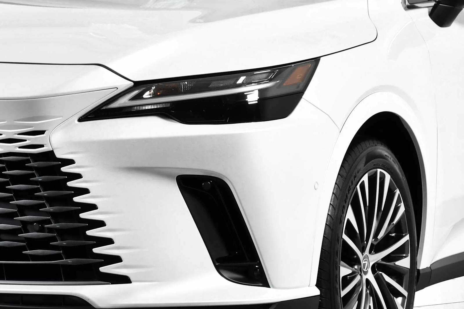 Certified Used 2025 EMINENT WHITE PEARL Lexus Premium Plus image 11