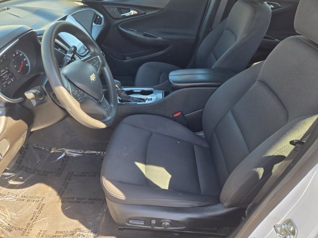 Used 2024 White Chevrolet LT image 11