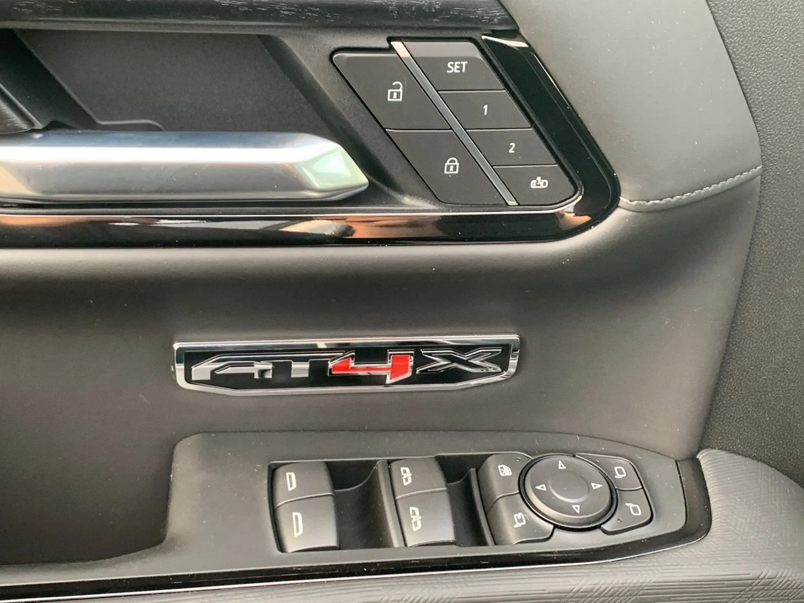 2026 GMC Sierra 1500 AT4X - Photo 11