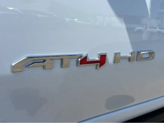 New 2026 Summit White GMC AT4 image 17