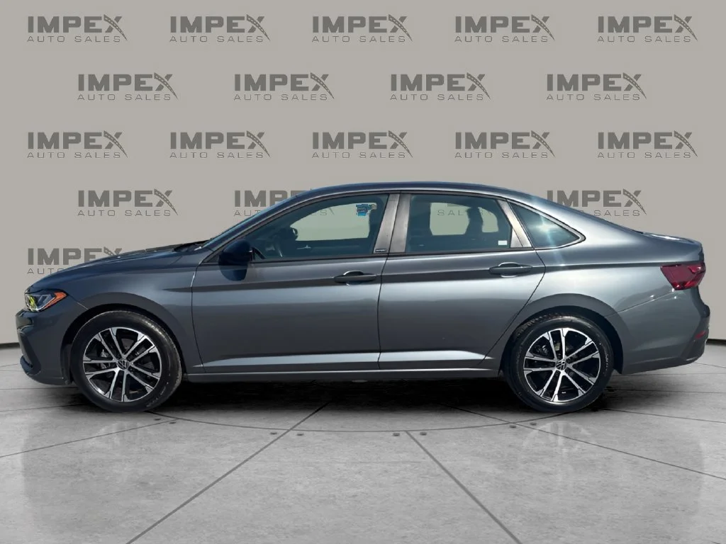 Used 2025 Gray Volkswagen 1.5T Sport image 2