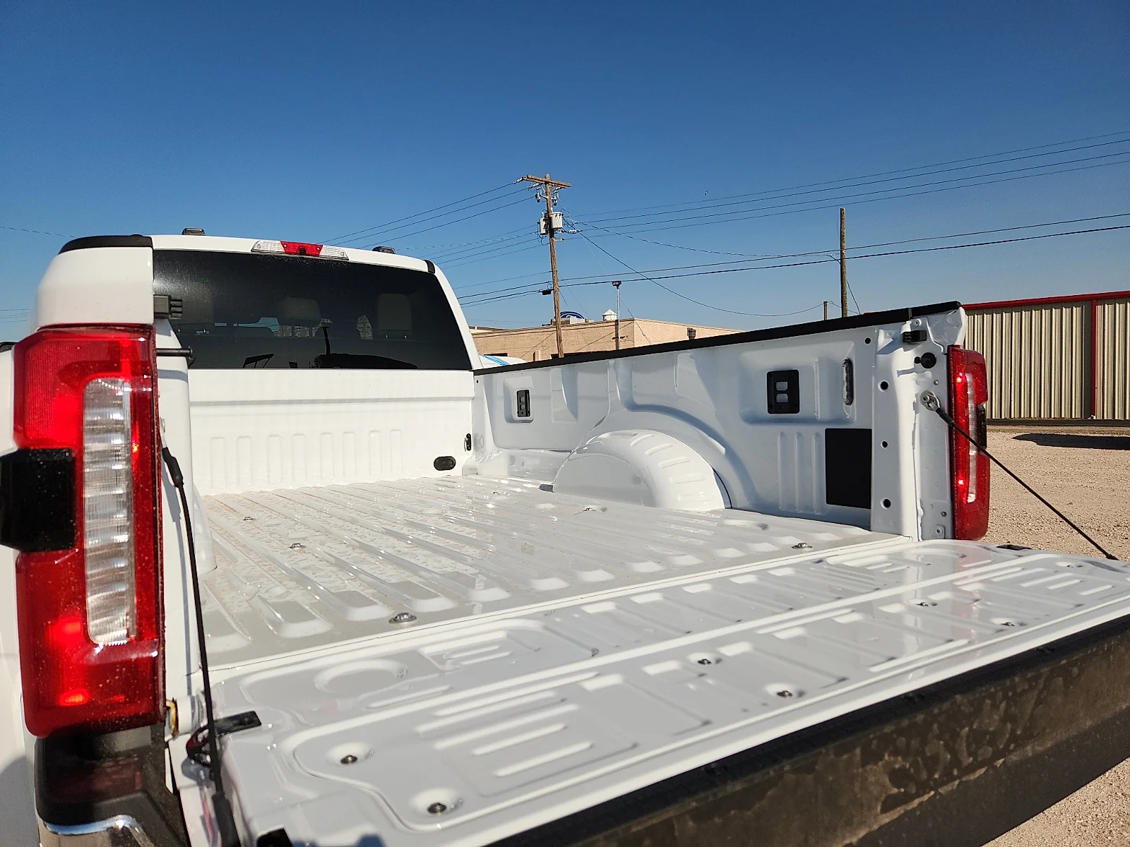 New 2026 Oxford White Ford Lariat image 12