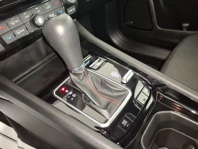 Used 2025 White Jeep Trailhawk image 21