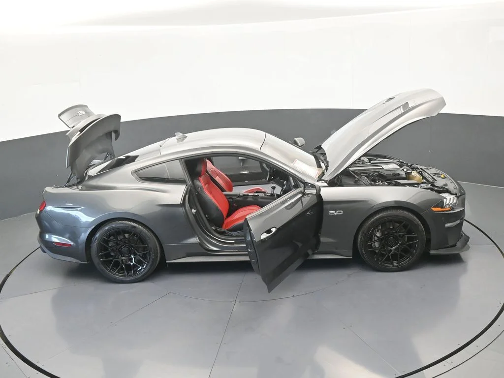 Used 2020 Magnetic Ford GT Premium image 57