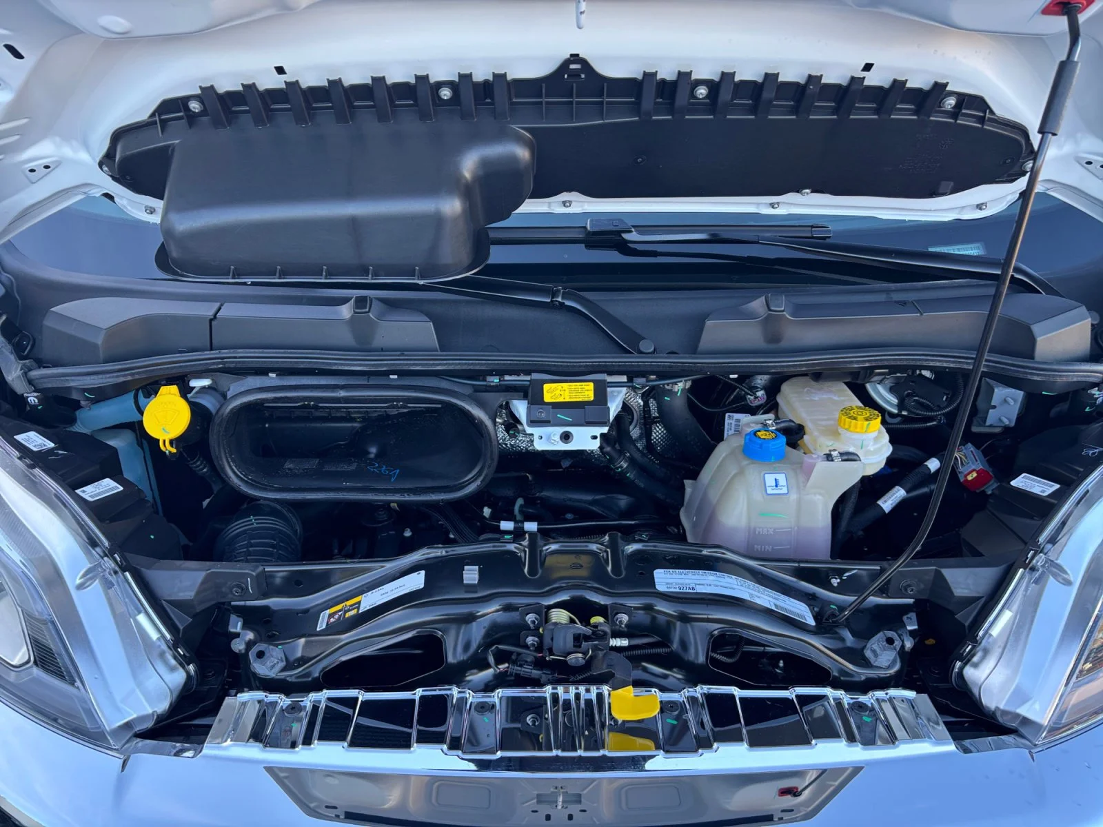 New 2027 Bright White Ram SLT image 20