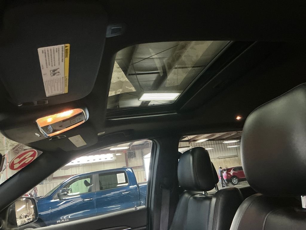 Used 2022 Black Jeep Limited image 13