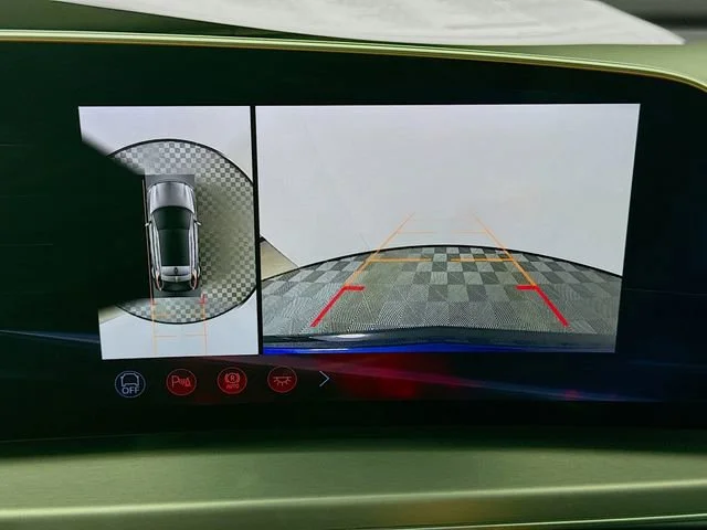 2026 Cadillac LYRIQ V - Photo 17