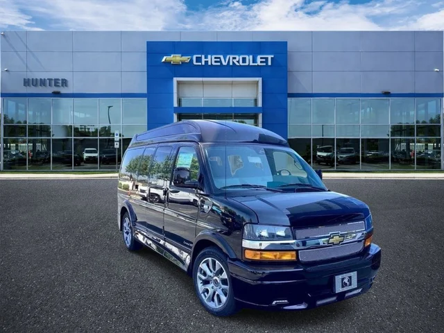 2025 Chevrolet Express 2500 Work Van