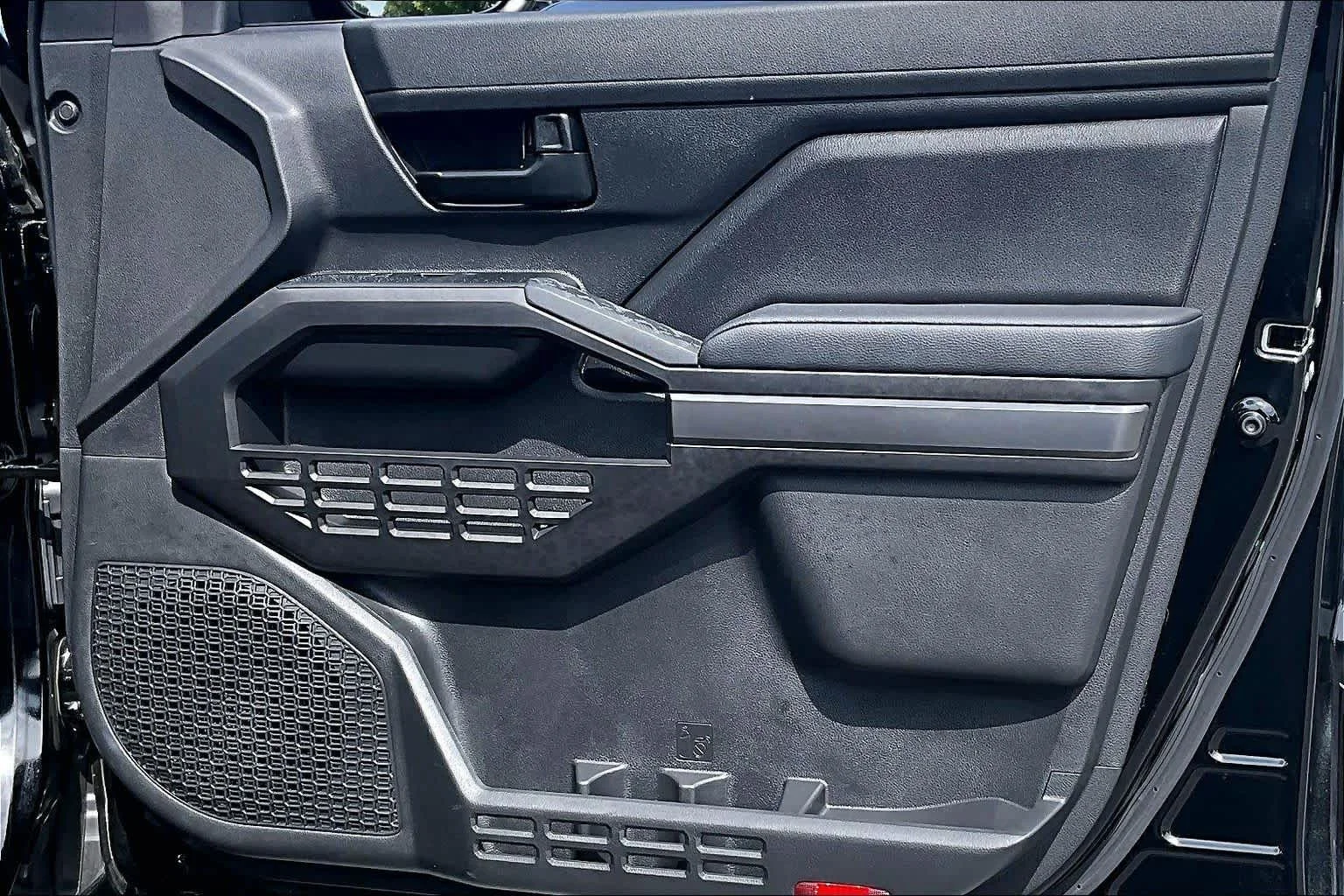 Used 2025 Black Toyota SR5 image 22