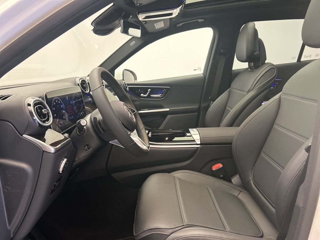 Used 2026 Polar White Mercedes-Benz GLC 300 image 12