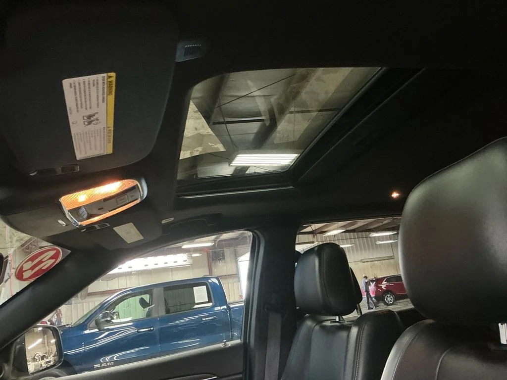 Used 2022 Black Jeep Limited image 13
