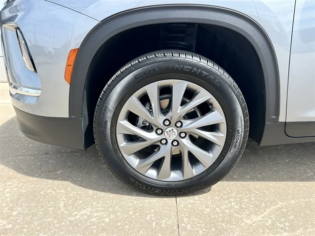Used 2025 GRAY BUICK Preferred image 13