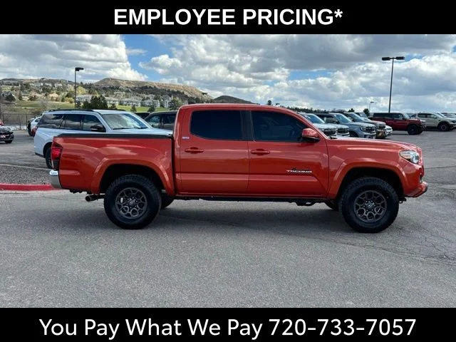 Used 2018 Red Toyota SR5 image 6