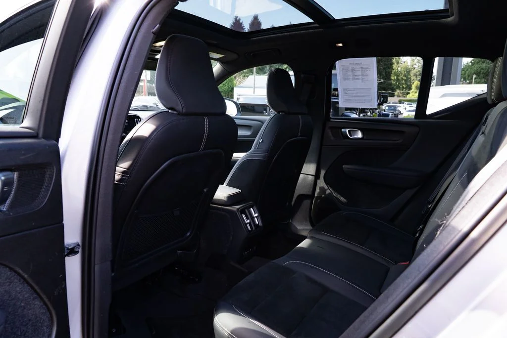 Used 2023 Gray Volvo Ultimate image 22