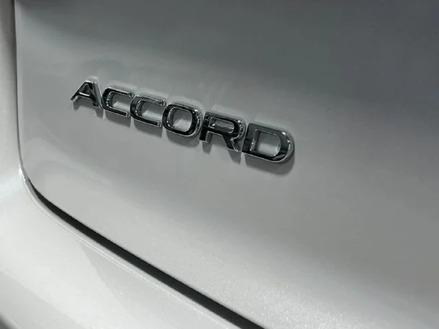 New 2026 Platinum White Pearl Honda LX image 5
