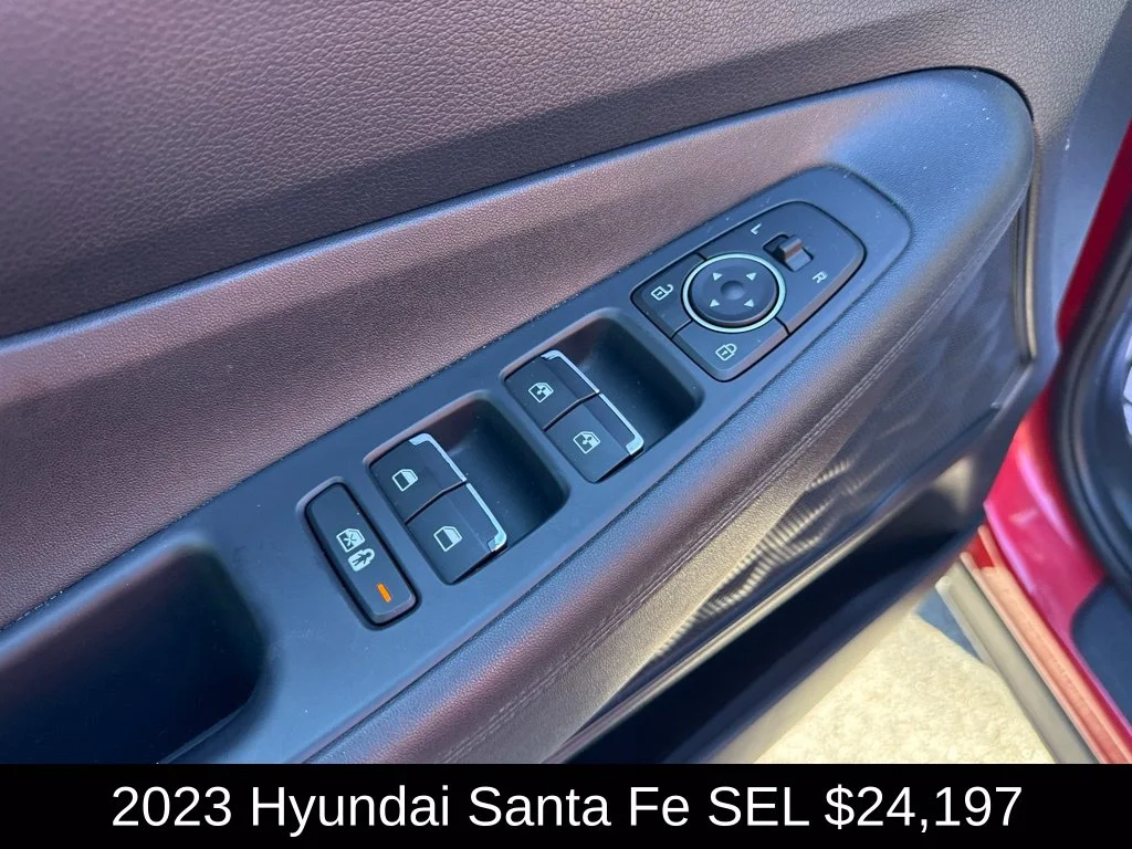 Used 2023 Red Hyundai SEL image 11