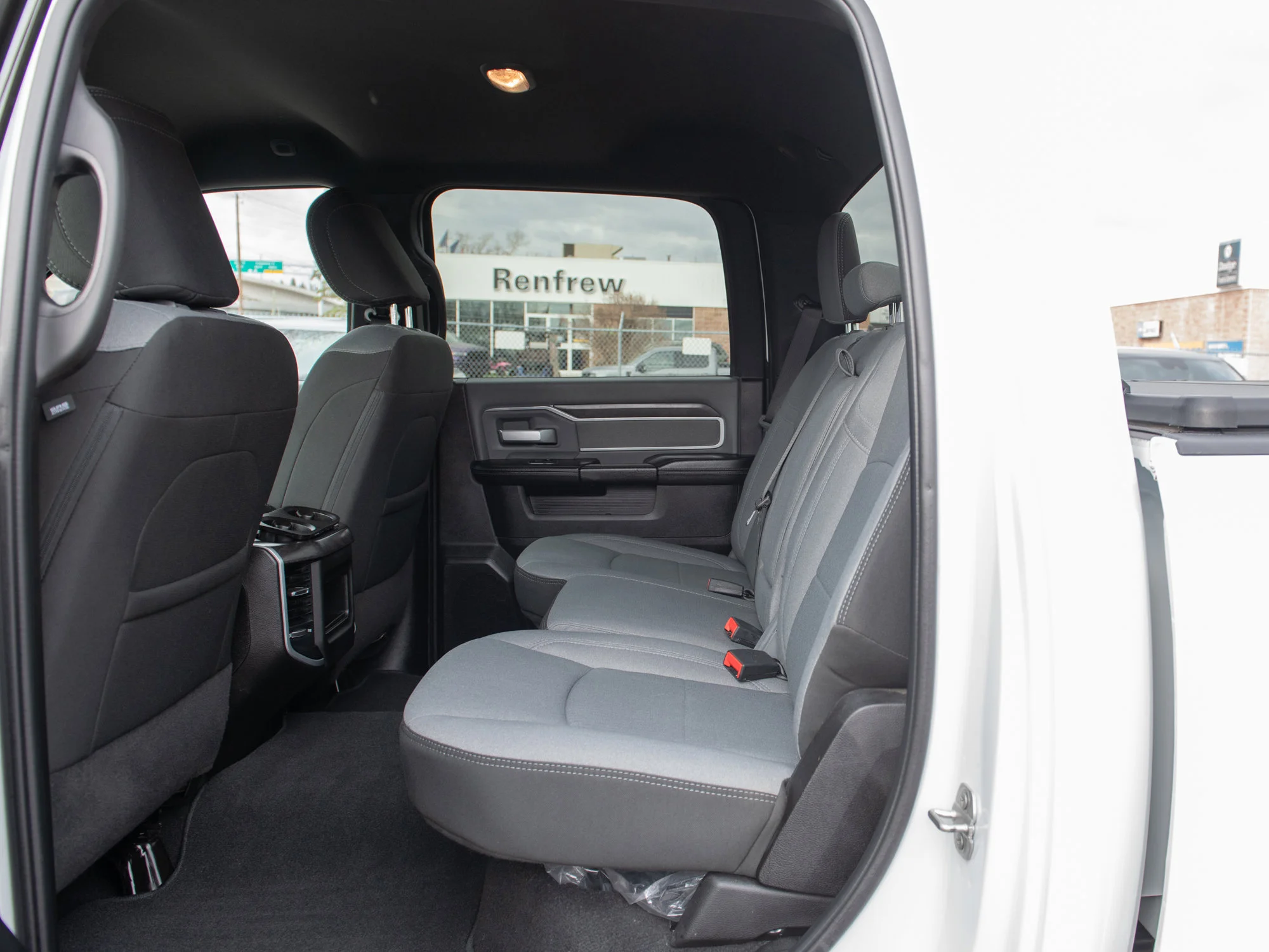 Certified Used 2023 White RAM Big Horn * No Accidents | Cummins Diesel | Apple CarPlay | Remote Start | Heated Seats image 23