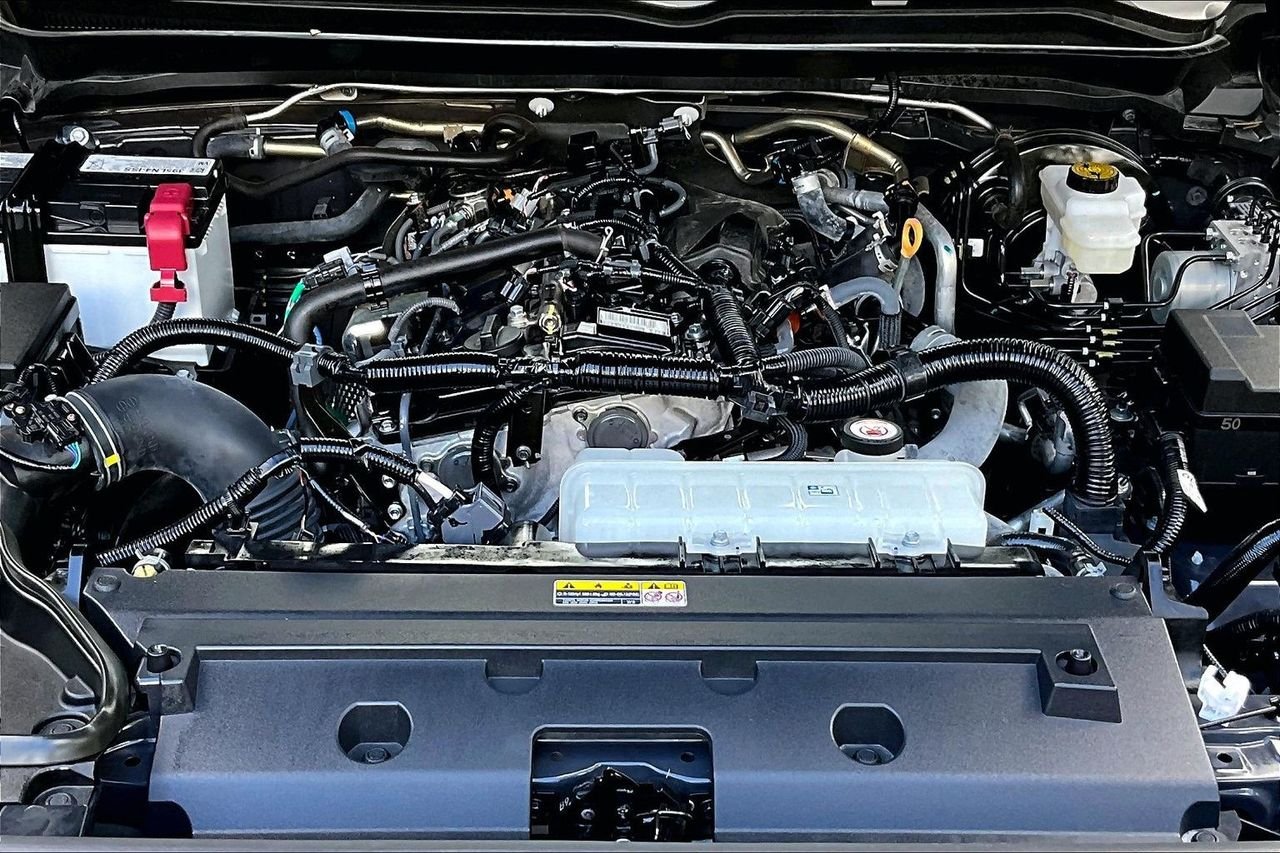 Used 2025  Toyota SR5 image 29