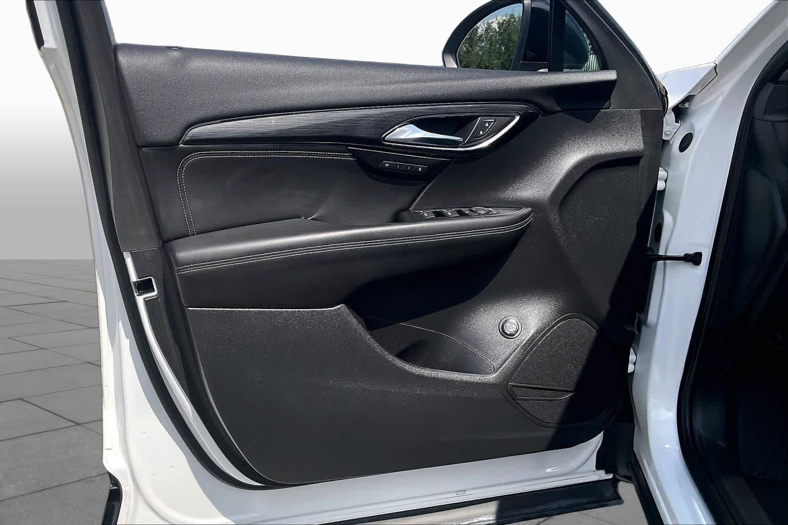 Used 2023 White Frost Tricoat Buick Essence image 42