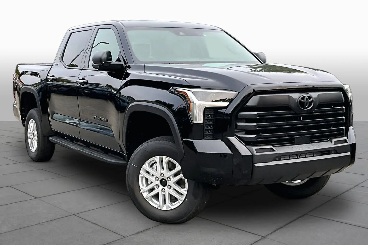 New 2026 Midnight Black Metallic Toyota SR5 image 2