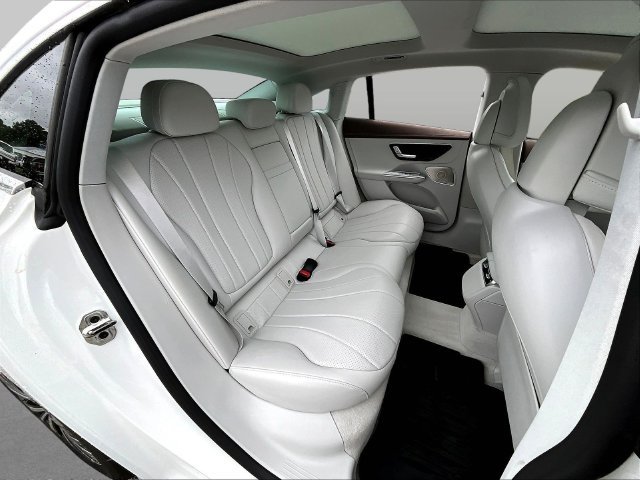 Used 2023 White Mercedes-Benz 350+ Sedan image 28