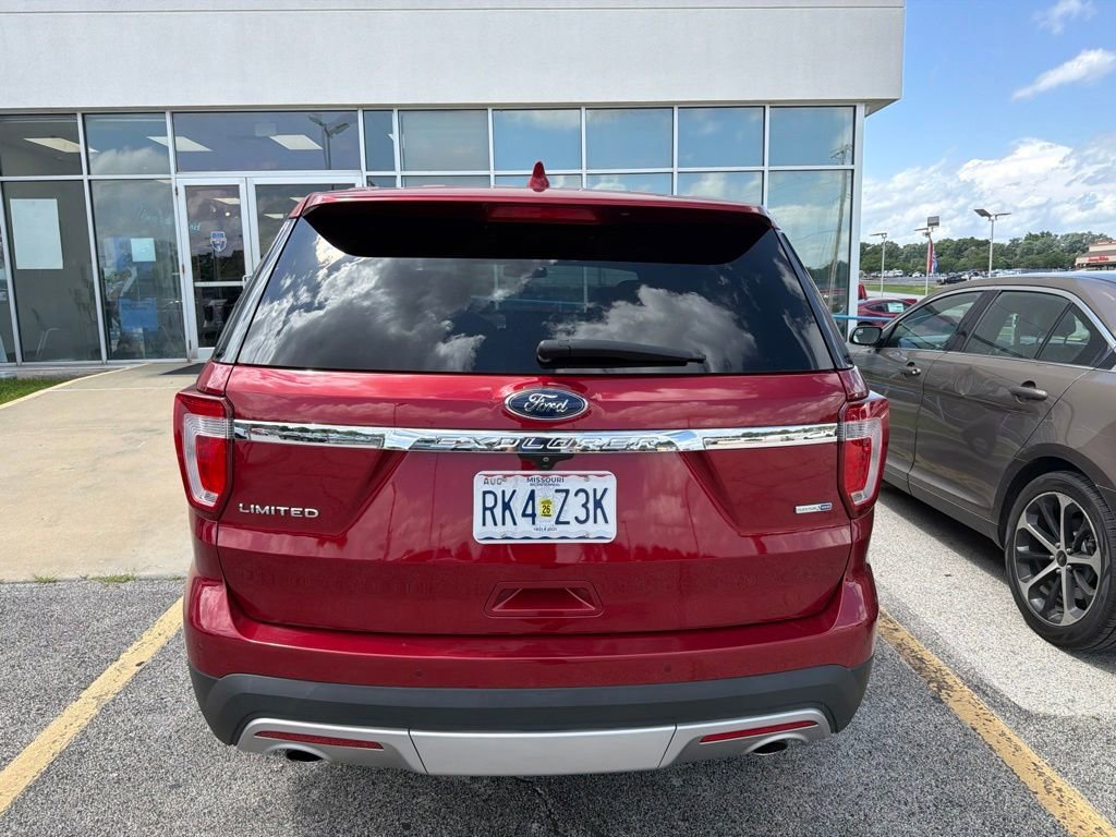 Used 2016 Ruby Red Metallic Ford Limited image 5
