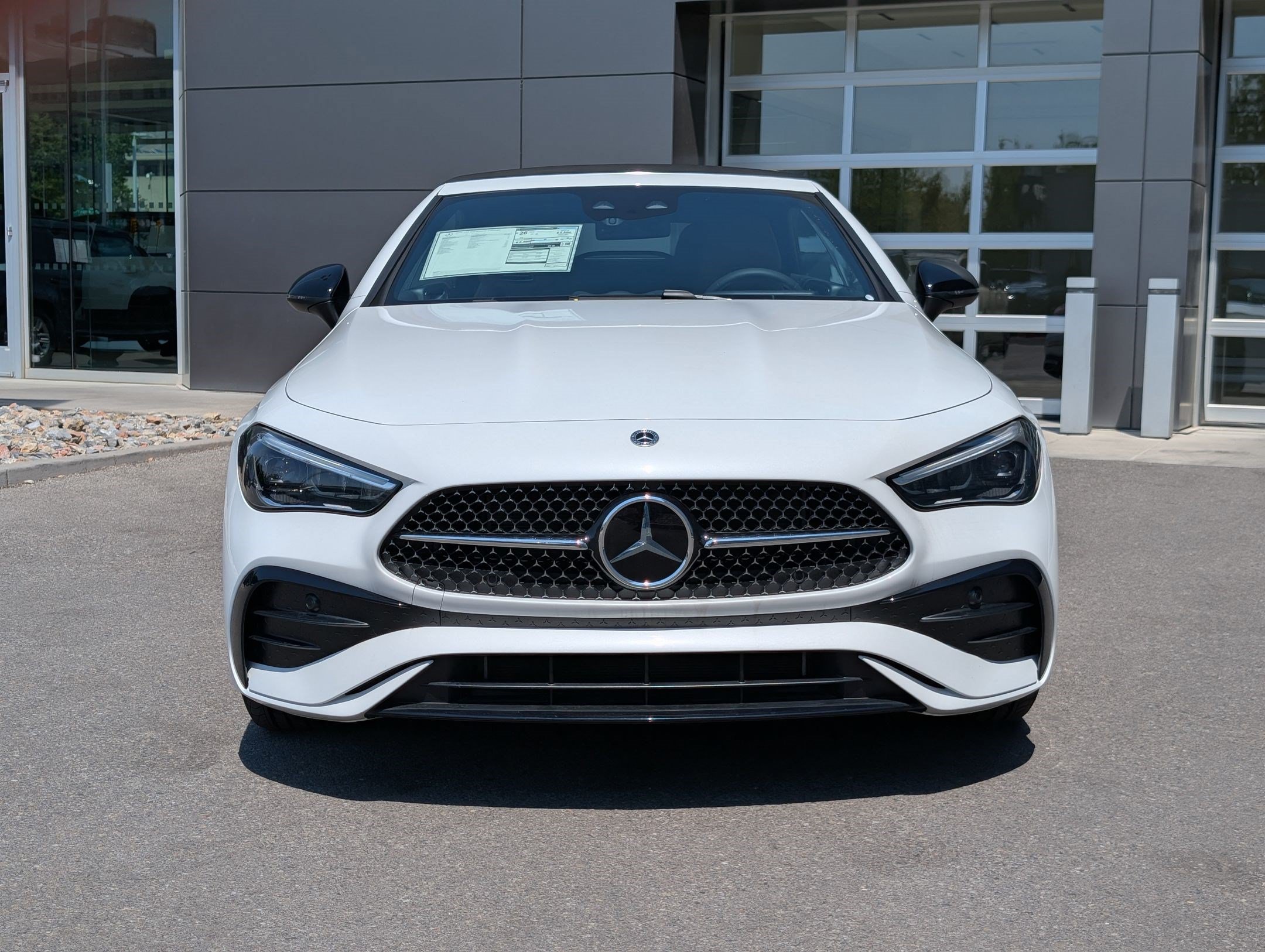 New 2026 MANUFAKTUR Moonlight White Metallic Mercedes-Benz CLE 450 image 25