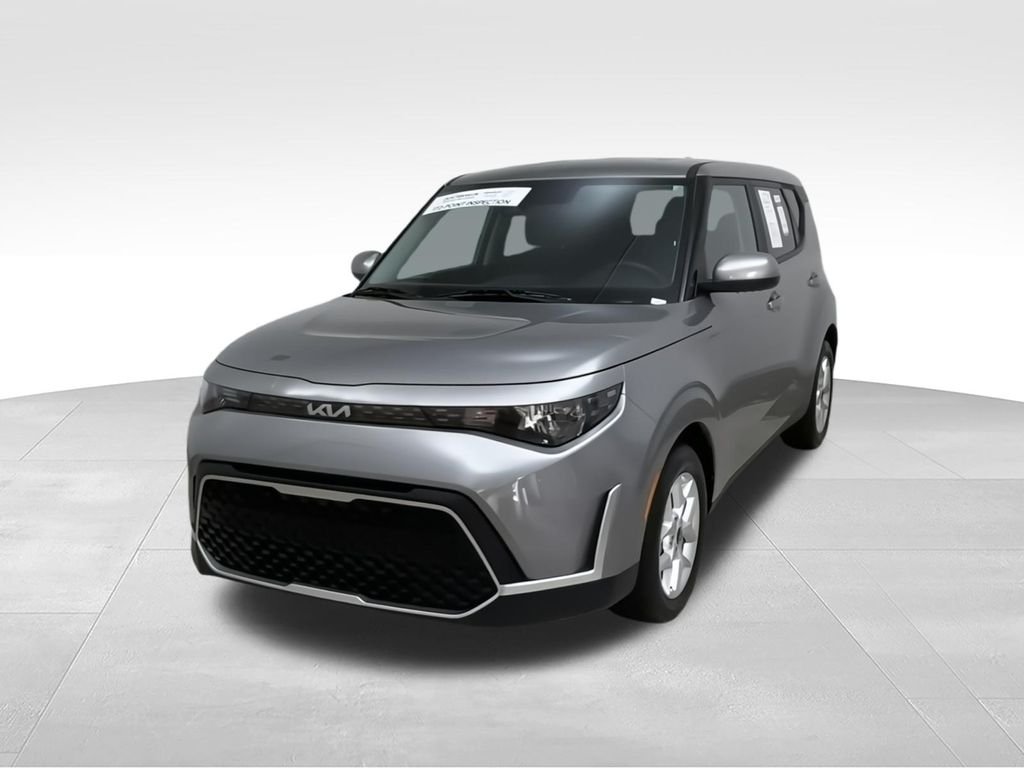 Used 2024 Gray Kia LX image 4