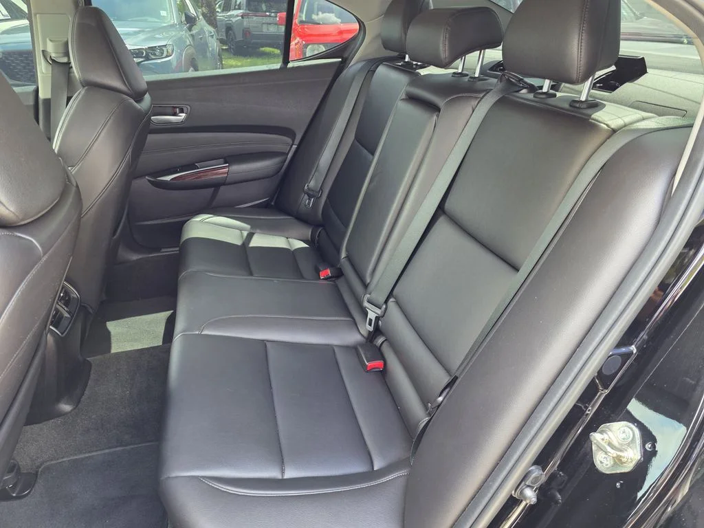 Used 2016 Black Acura V6 image 14