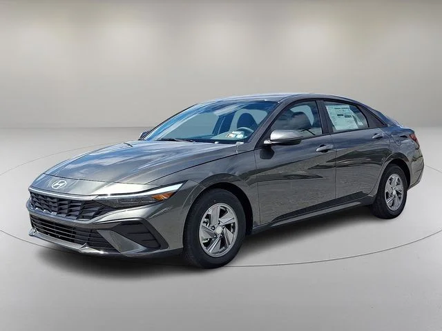 New 2026 Gray Hyundai SE image 3