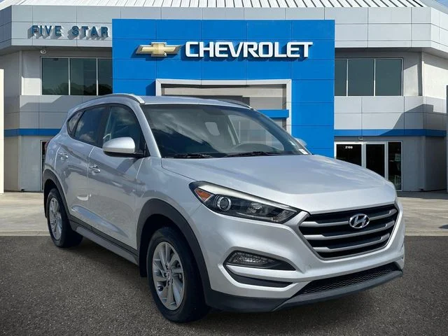 Used 2018 Silver Hyundai SEL image 1