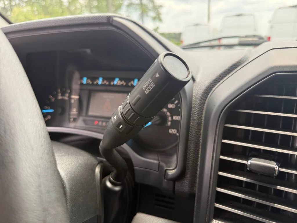 Used 2018 Silver Ford XL image 31