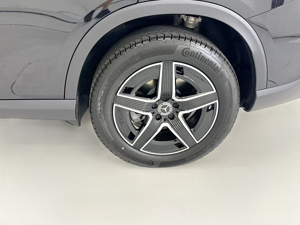 New 2026 Obsidian Black Metallic Mercedes-Benz GLC 300 image 29