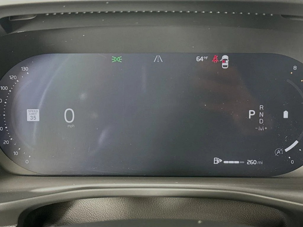 2026 Volvo XC40 Plus - Photo 13
