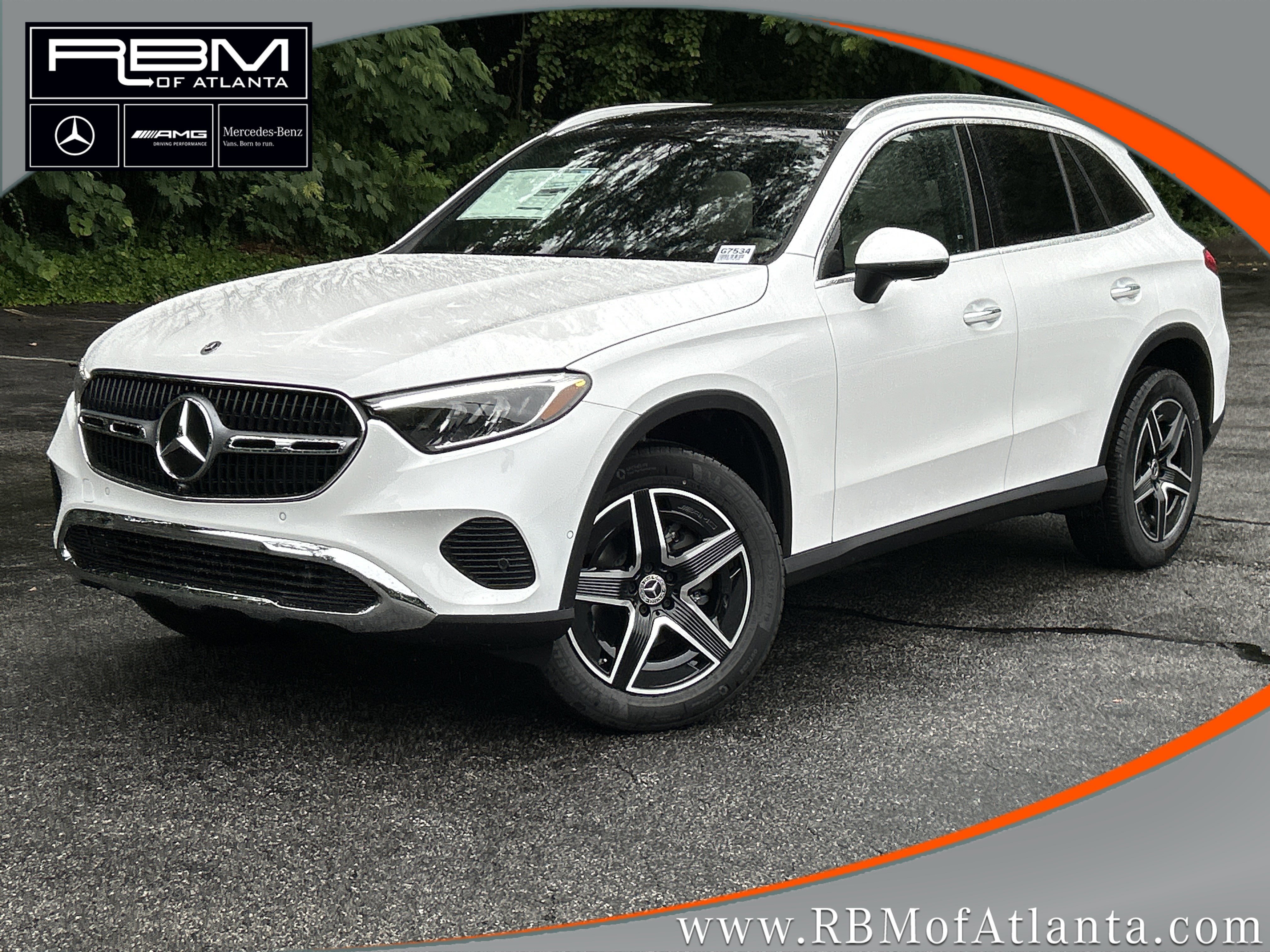 New 2026 MANUFAKTUR Moonlight White Metallic Mercedes-Benz GLC 300 SUV image 1