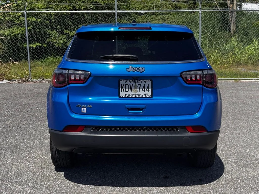 Used 2023 Blue Jeep Sport image 10